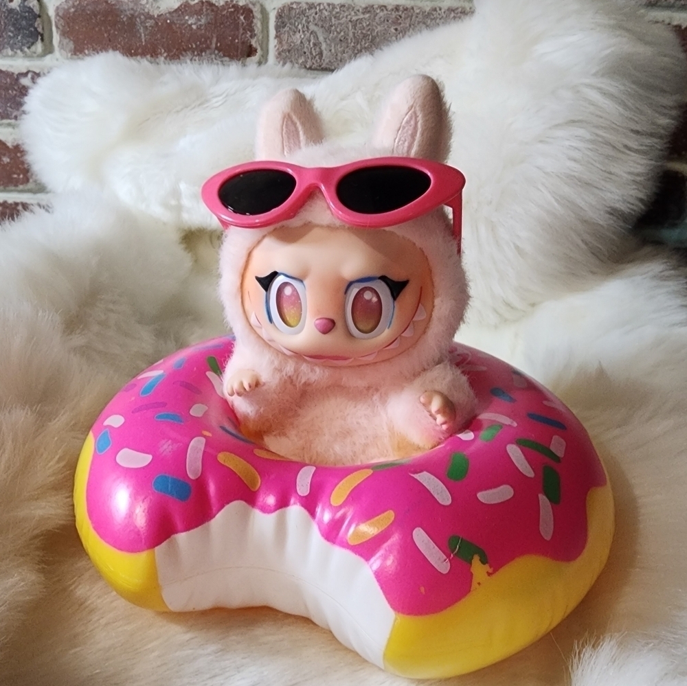 Pop Mart Malibu Dada Custom Labubu